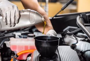 Ölservice in der Auto Werkstatt Wien 1230